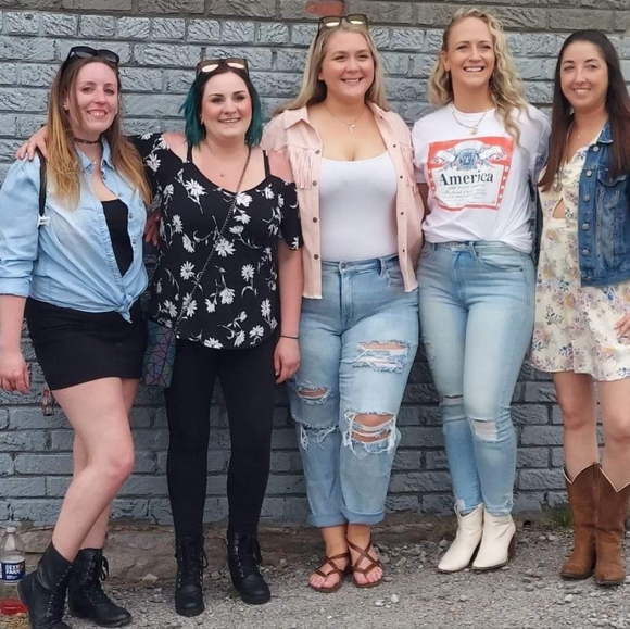 fun, bold, cute clothes - Picture 2 of 2